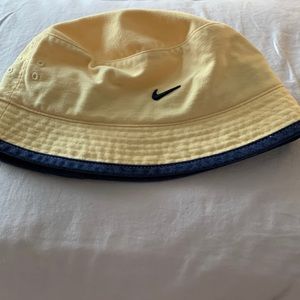 Nike-Vintage Bucket-hat